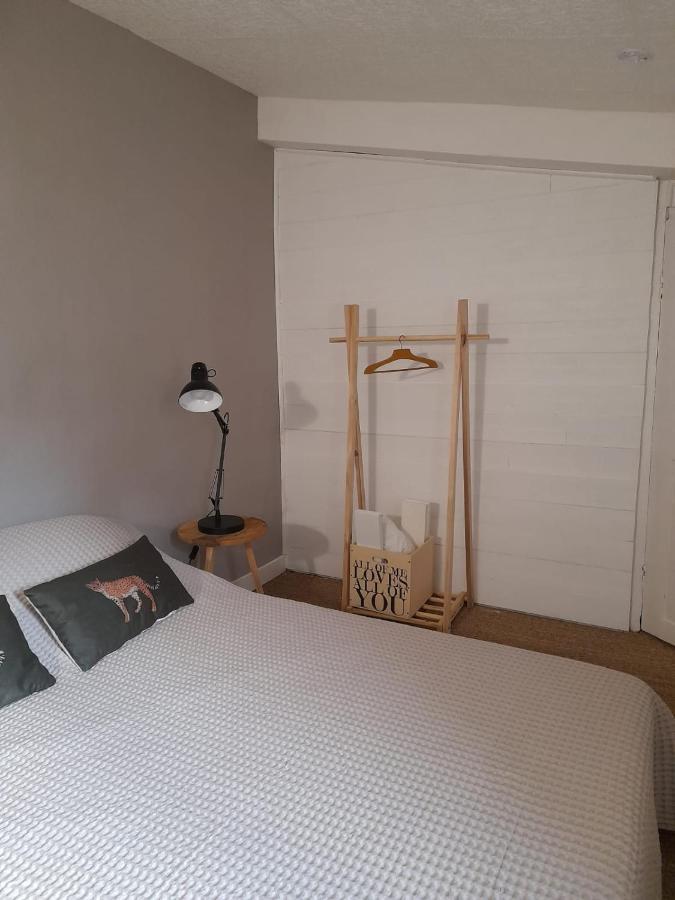 B&B Chambres "Chez Meme Germaine" Caramany Экстерьер фото