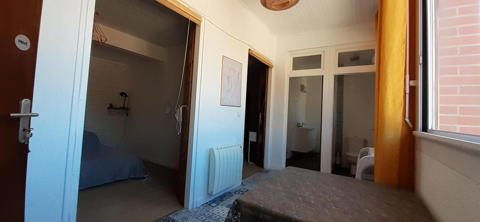 B&B Chambres "Chez Meme Germaine" Caramany Экстерьер фото