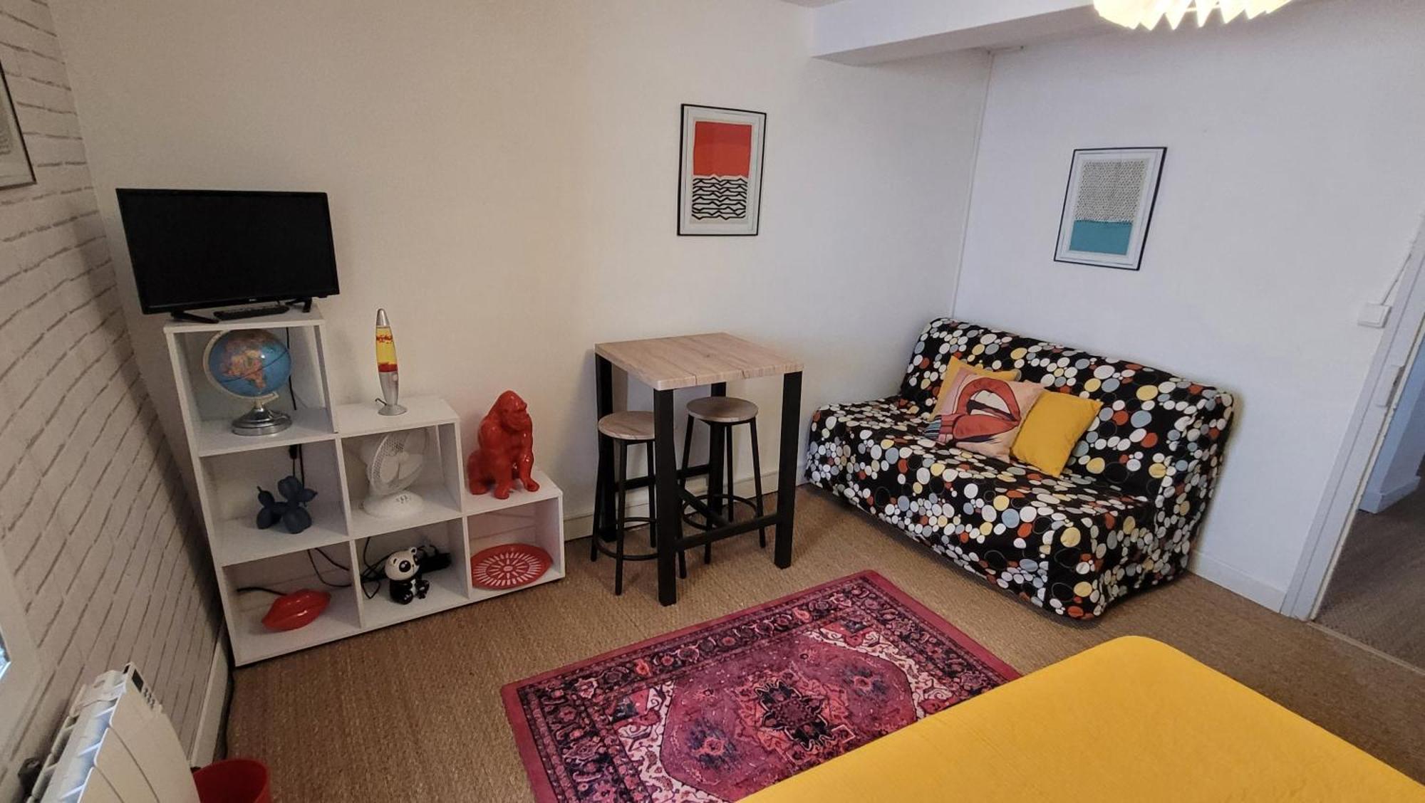 B&B Chambres "Chez Meme Germaine" Caramany Экстерьер фото